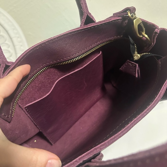 Portland Leather Raindrop Crossbody Floral Embroidered Burgundy Bag - Picture 3 of 13